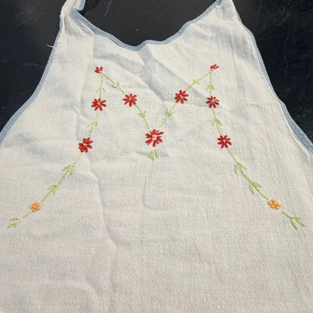 Vintage Handmade Embroidered Floral Apron White Cotton Cottagecore Farmhouse